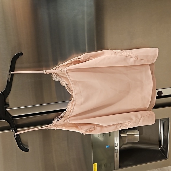 💕LUSH💕 Lace Trim V-Neck Camisole ~ Ballet Pink L NWT - Picture 6 of 9